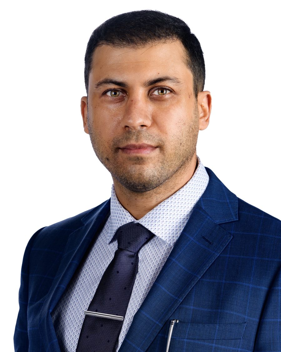 Ramin Hallaji-Dezfouli, licensed mortgage broker